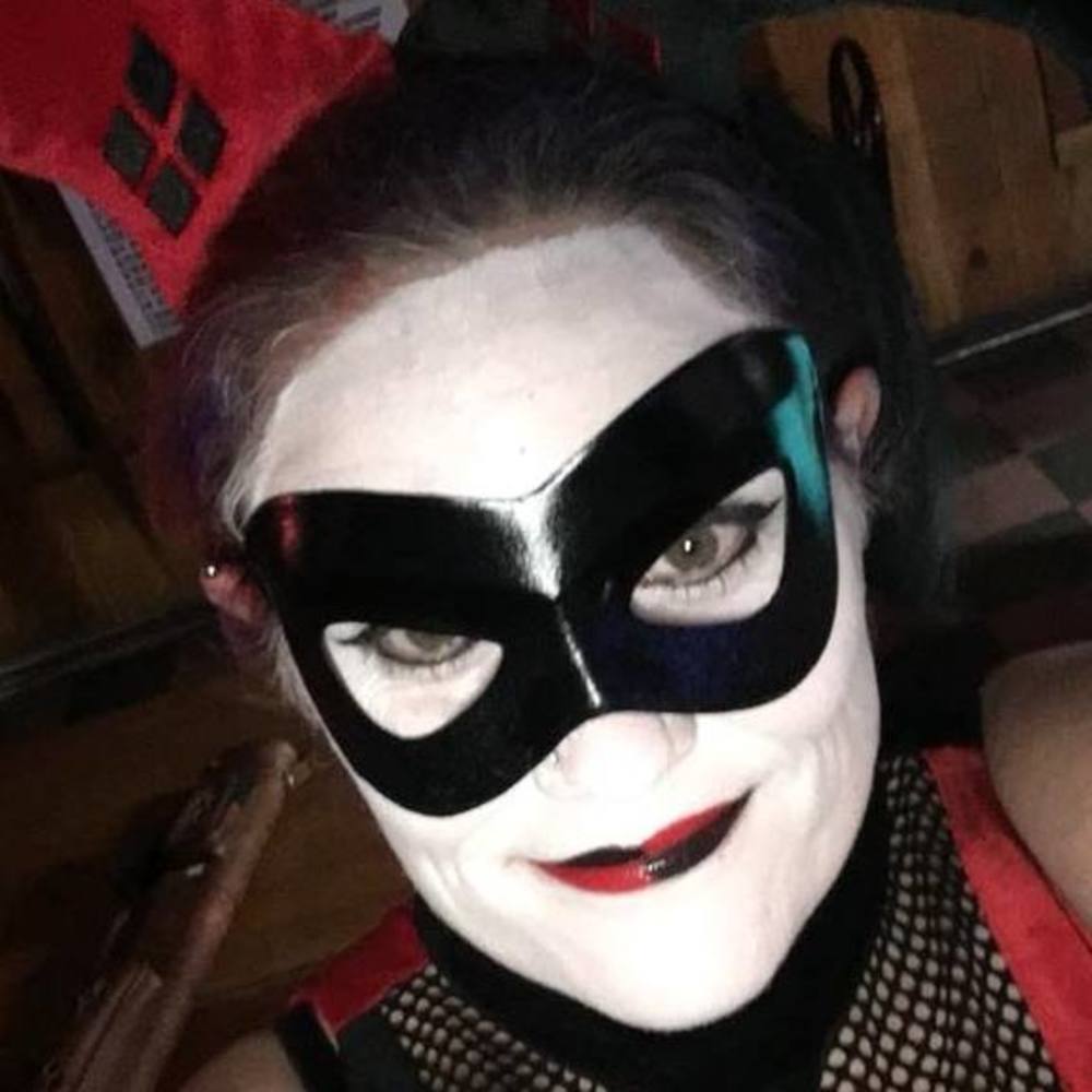 Meet your Posher, Jenn